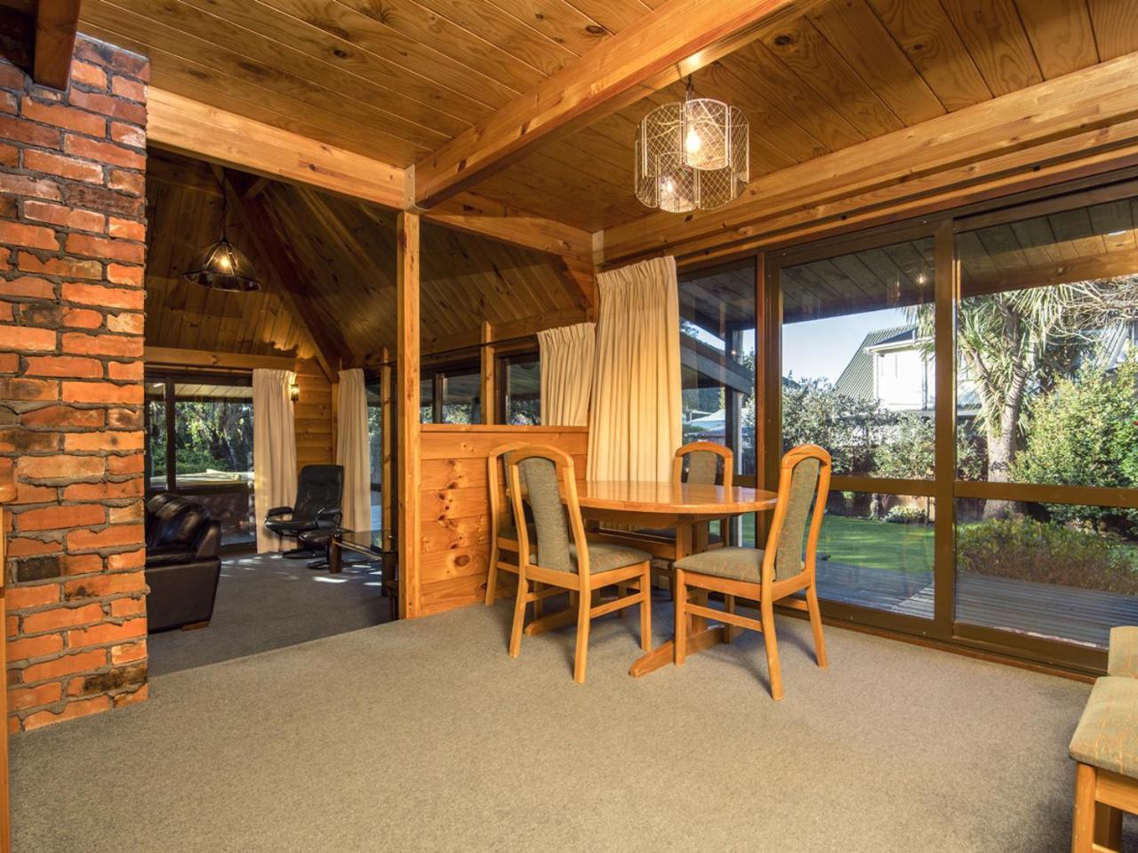 Mulberry House Bed & Breakfast Picton Bagian luar foto